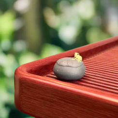 Фигурка Лягушка на лотосе, водный эффект, глина, 3 см