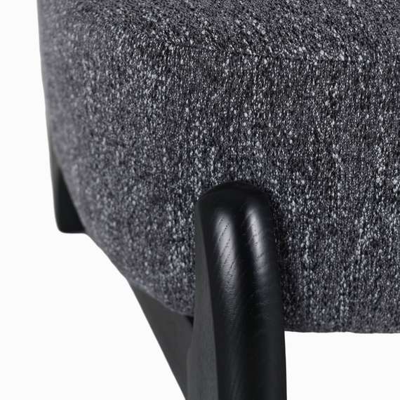 Кресло Judge серое с черными ножками