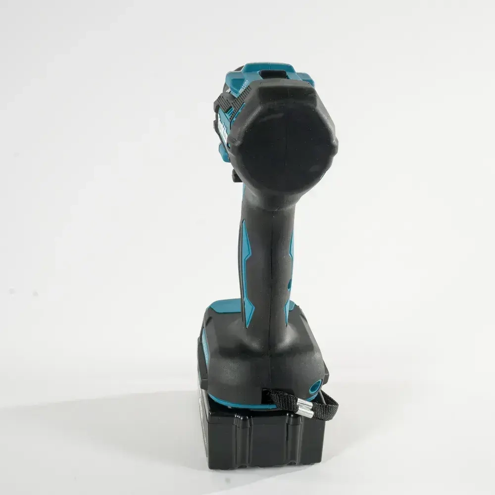 Makita Дрель-шуруповерт, 18 В, 40 Нм, 2 АКБ