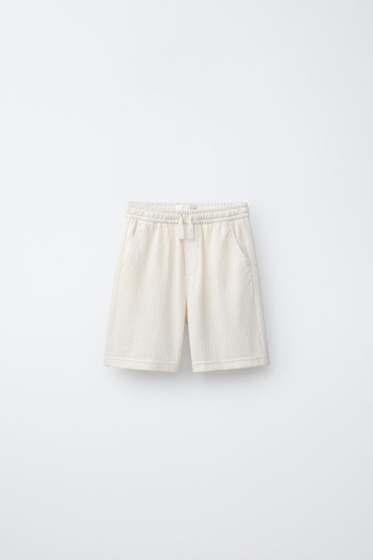 ZARA ШОРТЫ ИЗ РЕЛЬЕФНОЙ ТКАНИ В СЕЛЬСКОМ СТИЛЕ, ЭКРЮ