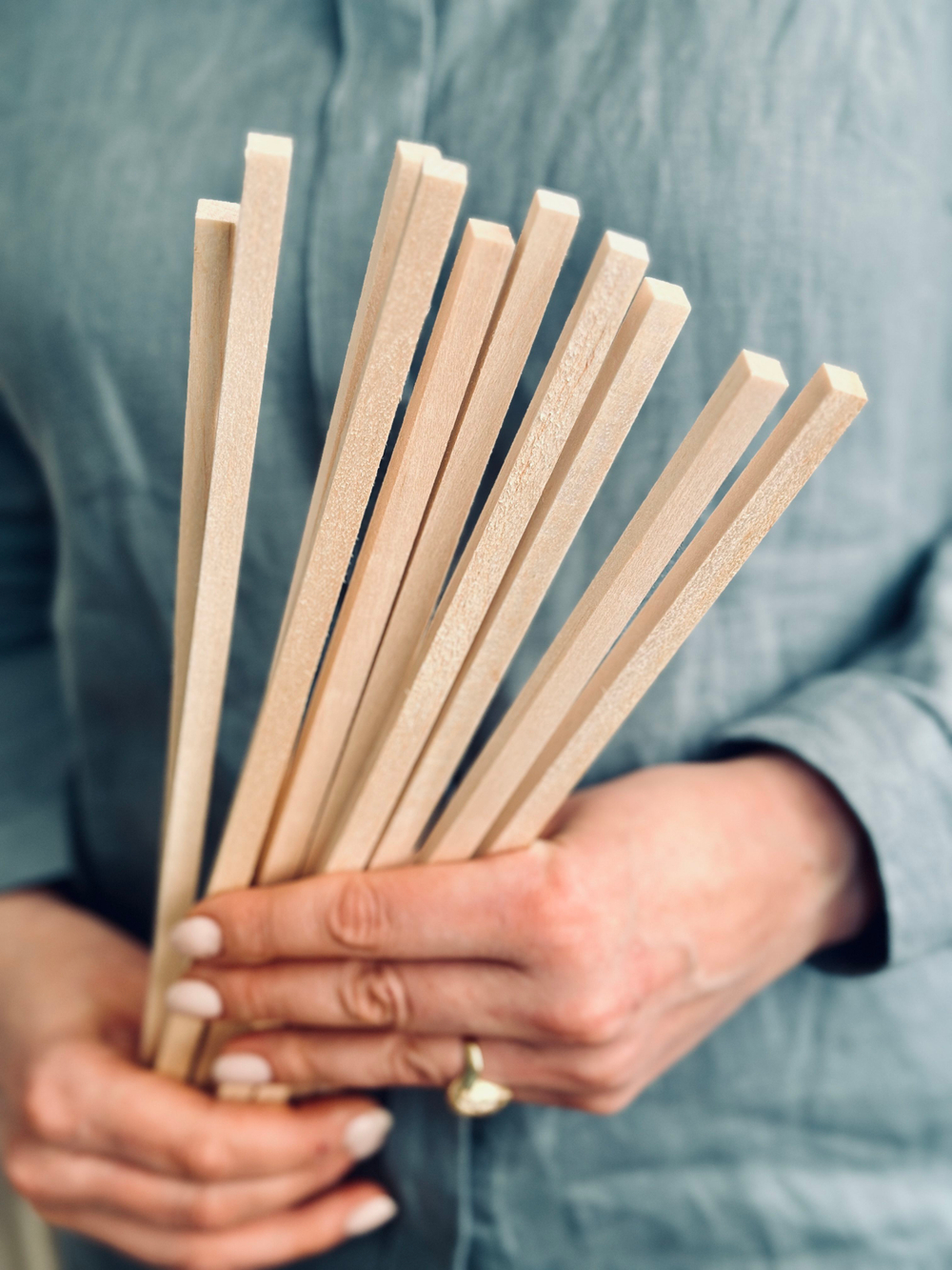 Дощечки палочки для моделирования Бальза 8 * 8 * 300 мм, толщина 8 мм (10 штук) / Бальса для моделирования