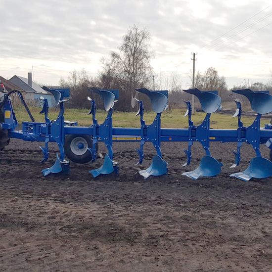 Плуг оборотный ППО-8 On land