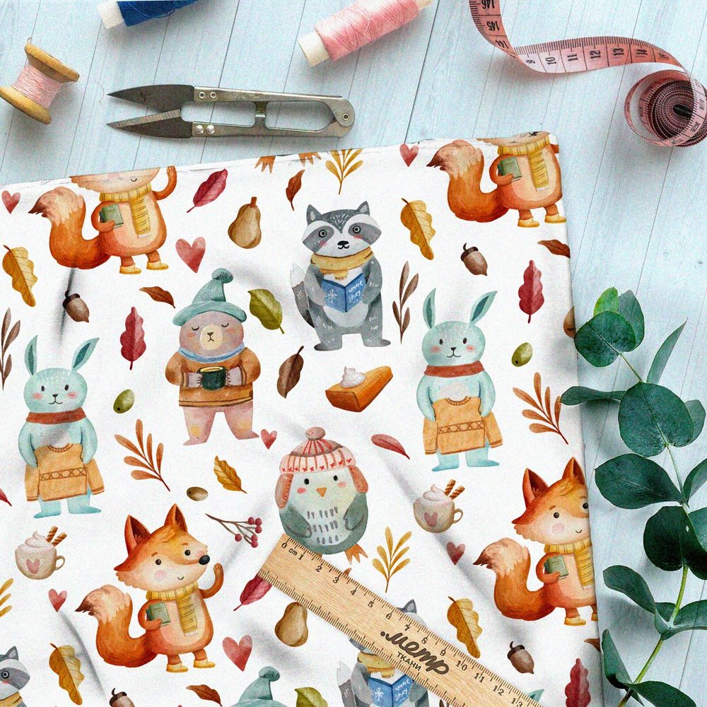 Ткань блэкаут тепло одетые осенью животные в лесу