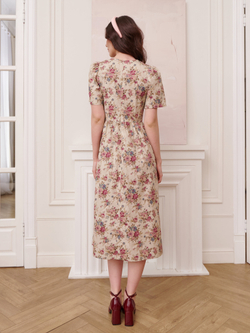 Платье с коротким рукавом