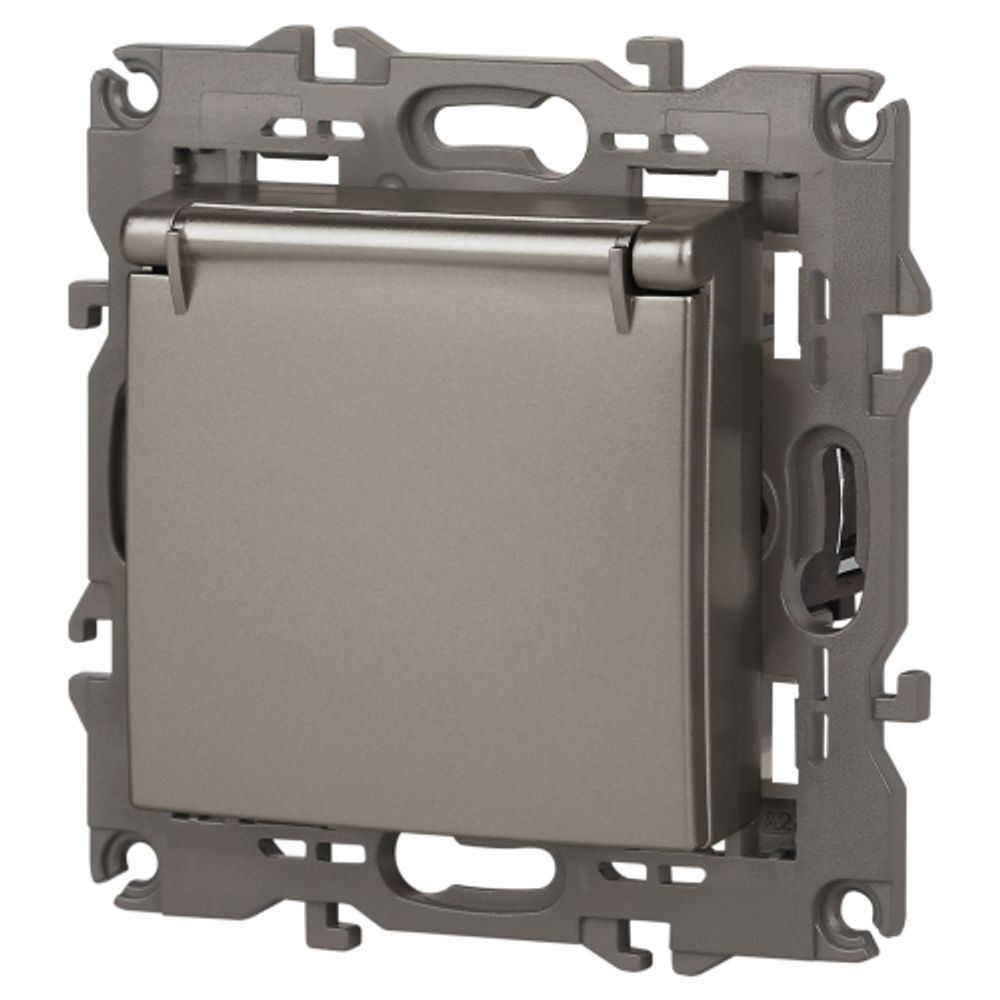 Розетка ЭРА Elegance 14-2103-16 с заземлением 2P+E Schuko со шторками с крышкой 16А-250В титан