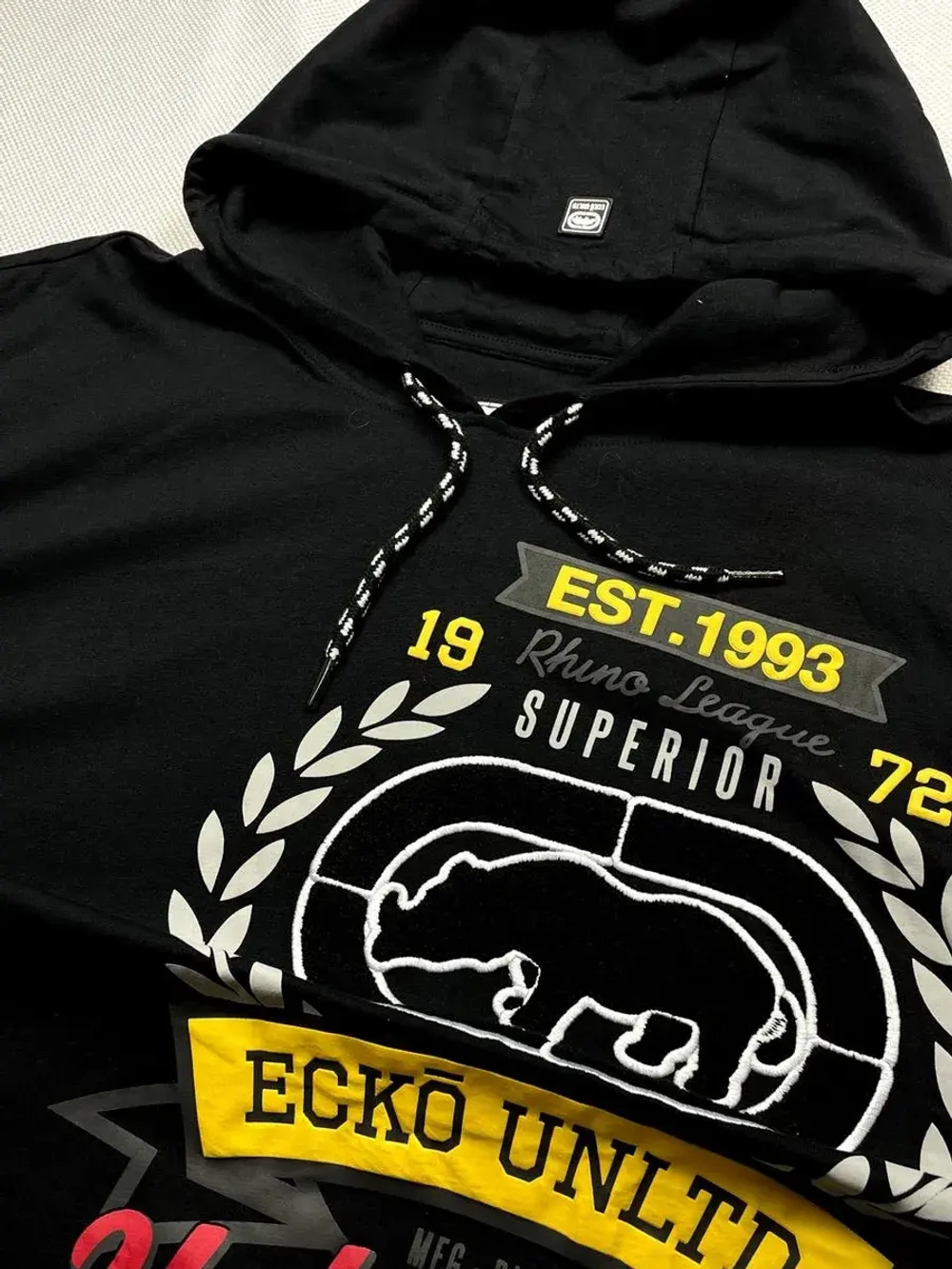 Футболка с капюшоном без рукавов от Savitar Tribal Emerica