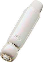 Бежевый вакуумный стимулятор клитора Lia