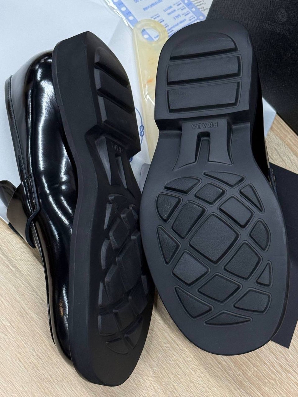 Лоферы Prada