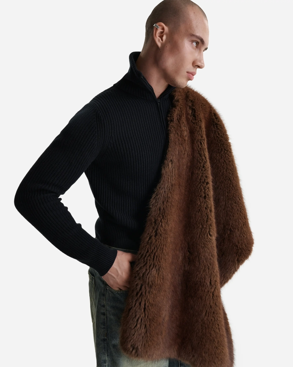 Шарф из экомеха светло-коричневый