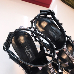 Valentino Rockstud Pumps 10 cm
