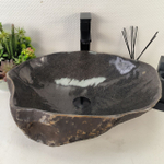 Раковина из речного камня RS-65059 52*41*15 0862