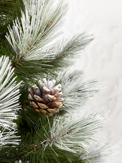 Ель Triumph Tree Женева с шишками стройная 215см заснеженная