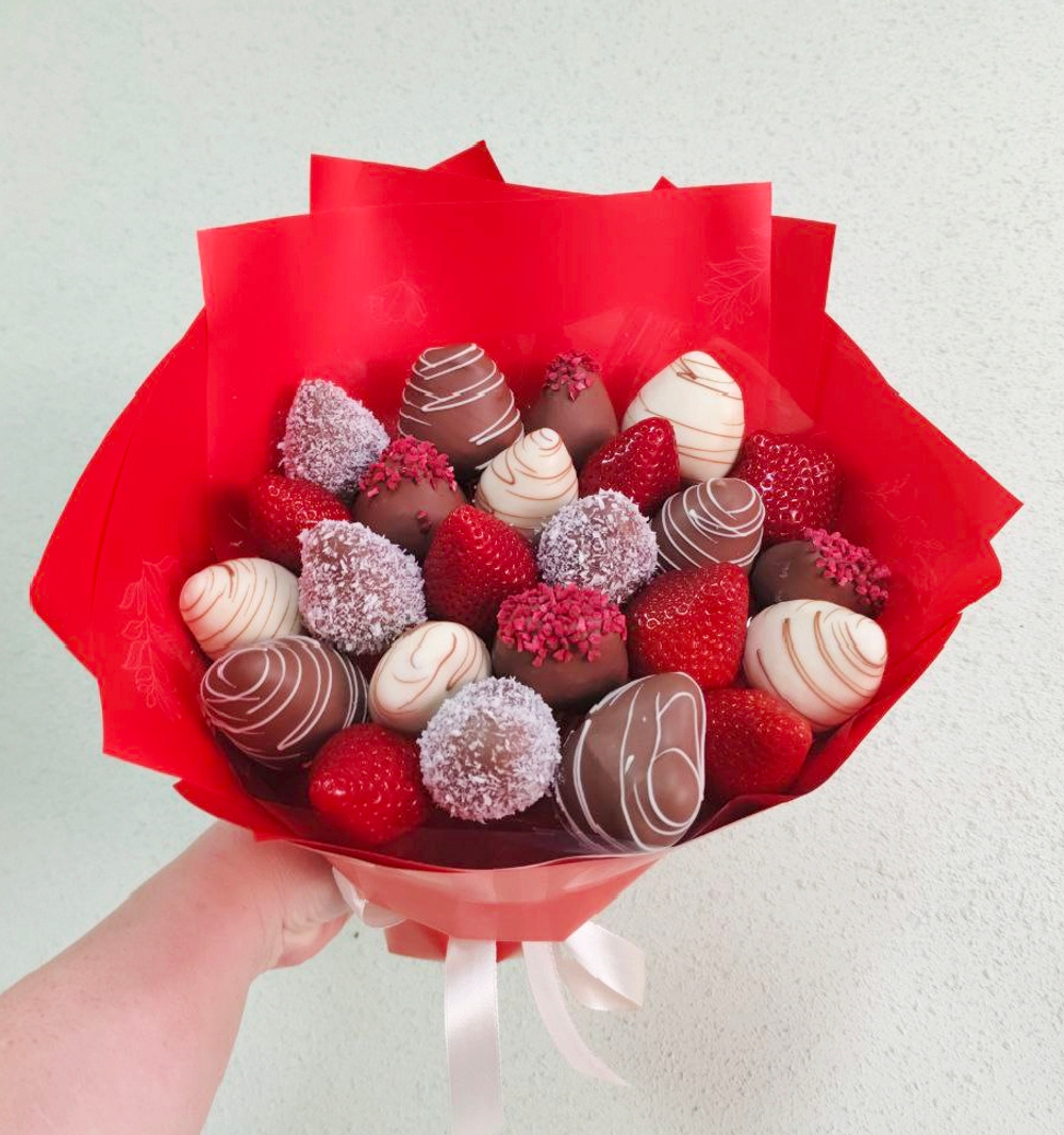 Букет из клубники в шоколаде " Весеннее настроение"