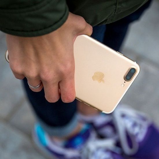 Apple iPhone 7 Plus 256 GB Gold (Золотистый) MN4Y2EU