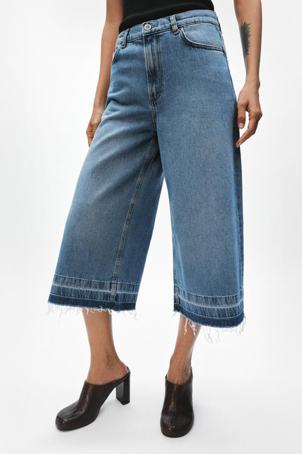 ZARA ШИРОКИЕ ДЖИНСОВЫЕ ШОРТЫ — ZW COLLECTION, СИНИЙ