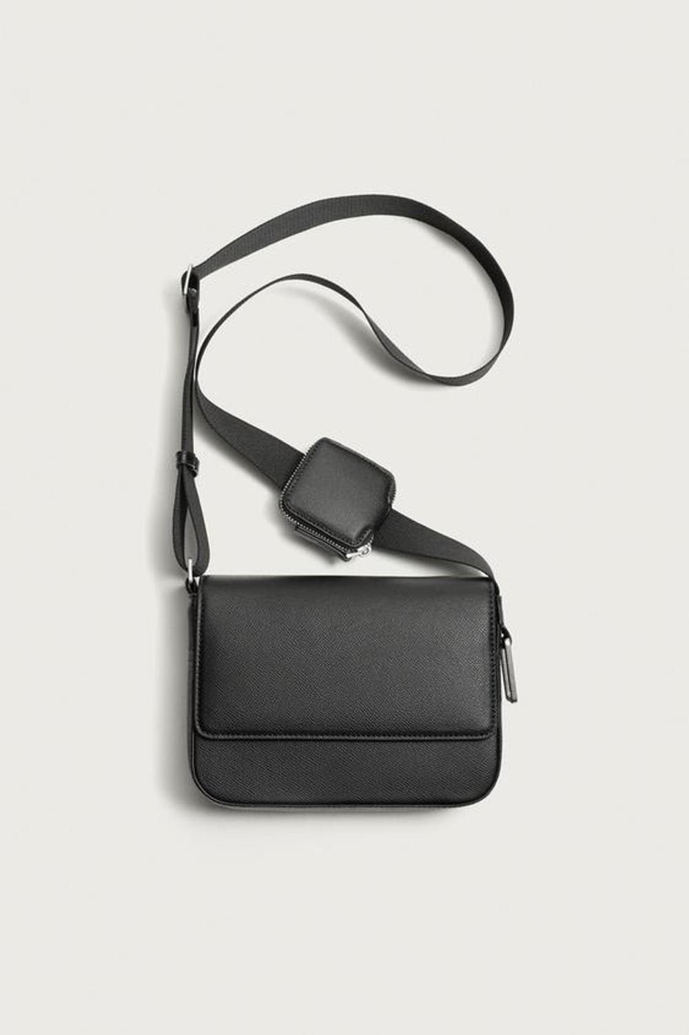ZARA СУМКА С КЛАПАНОМ И ТЕКСТУРНОЙ ОТДЕЛКОЙ, ЧЕРНЫЙ