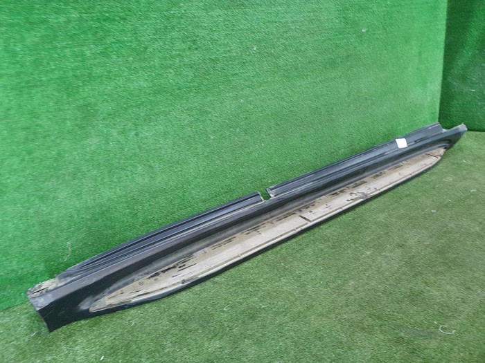 Накладка порога правая Mercedes GLE V167 (2018-н.в.)