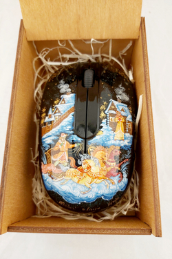 Мышь беспроводная с ручной росписью "Тройка" №3 худ. Котова