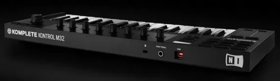 Native Instruments Komplete Kontrol M32