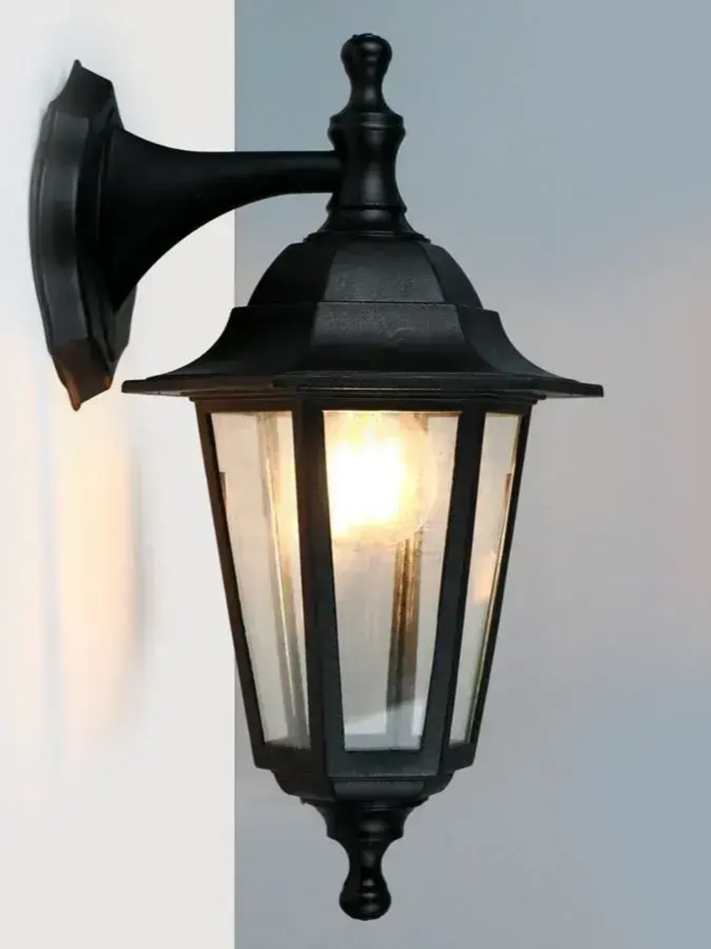 Фасадный настенный уличный светильник под лампу Е27, IP65, классическая форма, корпус пластик + стекло, цвет черный, Напрямую у производителя