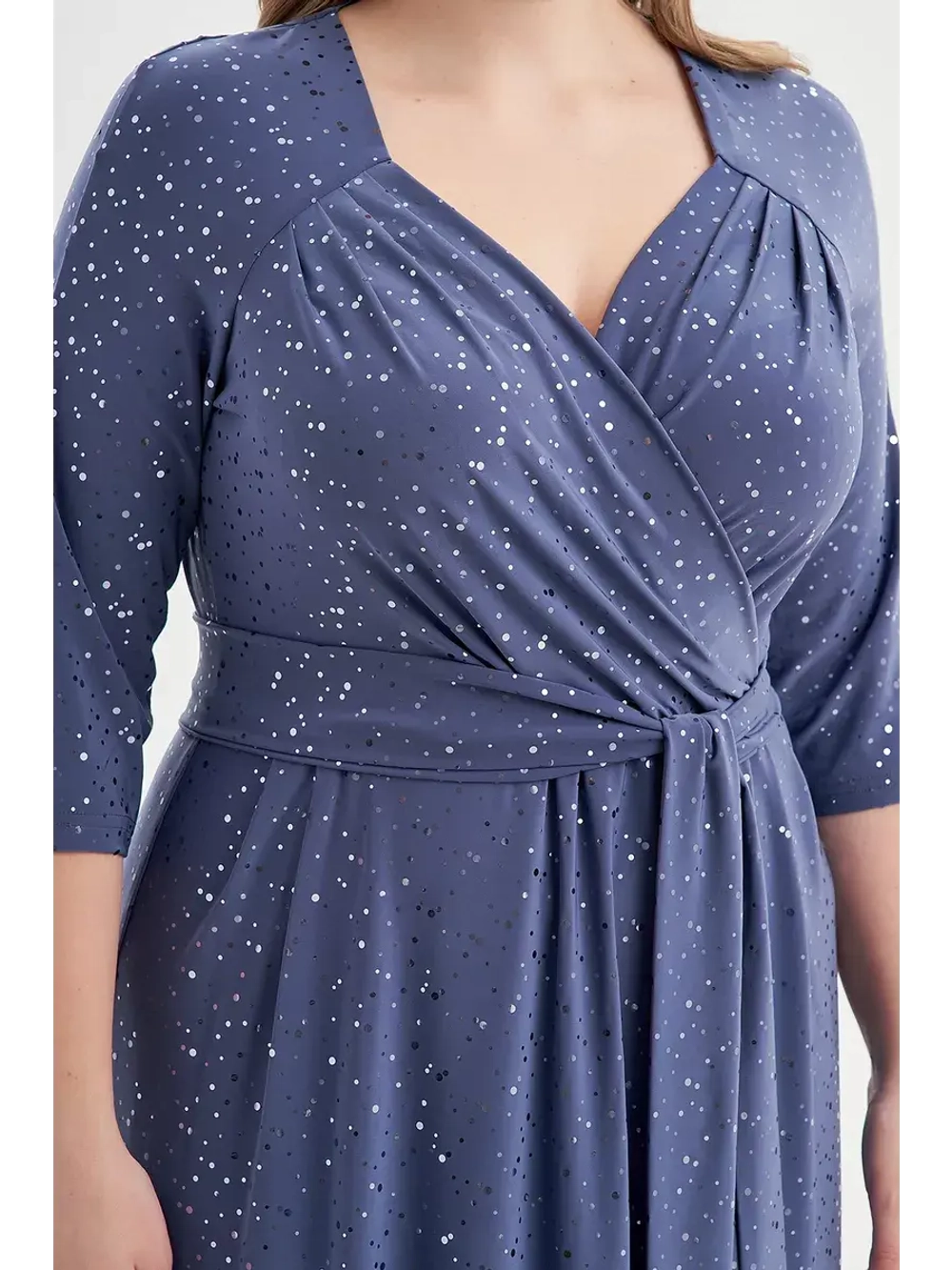 Платье нарядное с пайетками