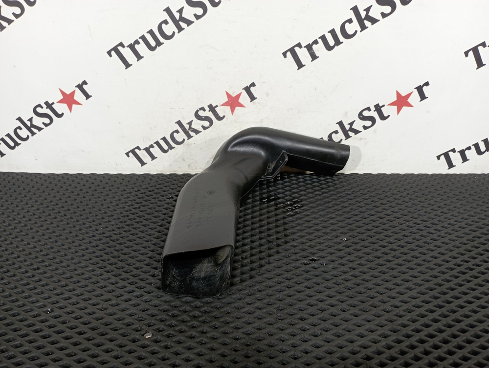 Воздуховод отопителя