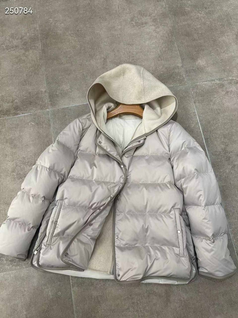 Пуховик Loro Piana