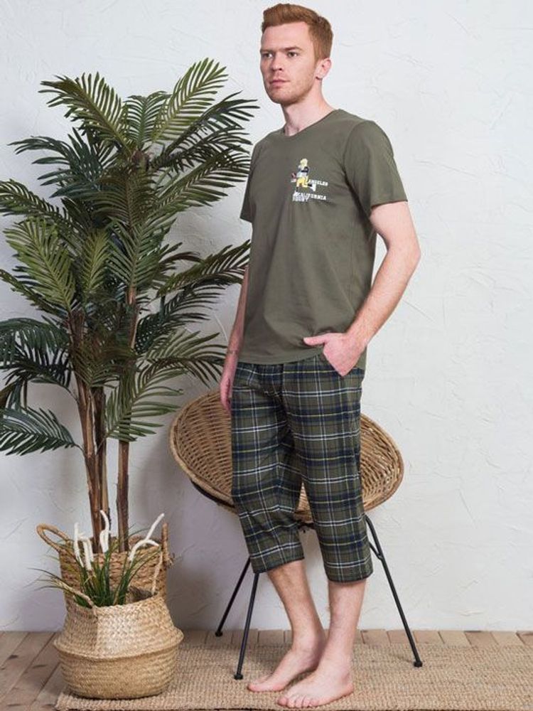 Мужской комплект с клетчатыми капри (Размер: XXL) (Цвет: оливковый)