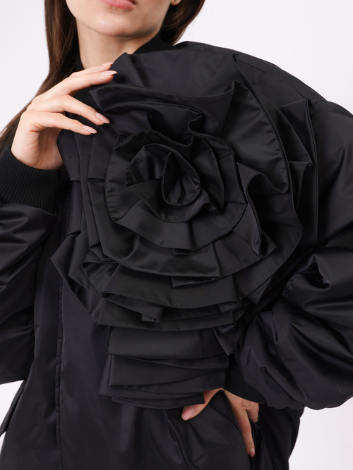 Провокационный бомбер oversize MAGGIE с розой, elegant black