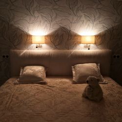 Citilux Декарт CL704303 Бра с бежевым абажуром и диммером