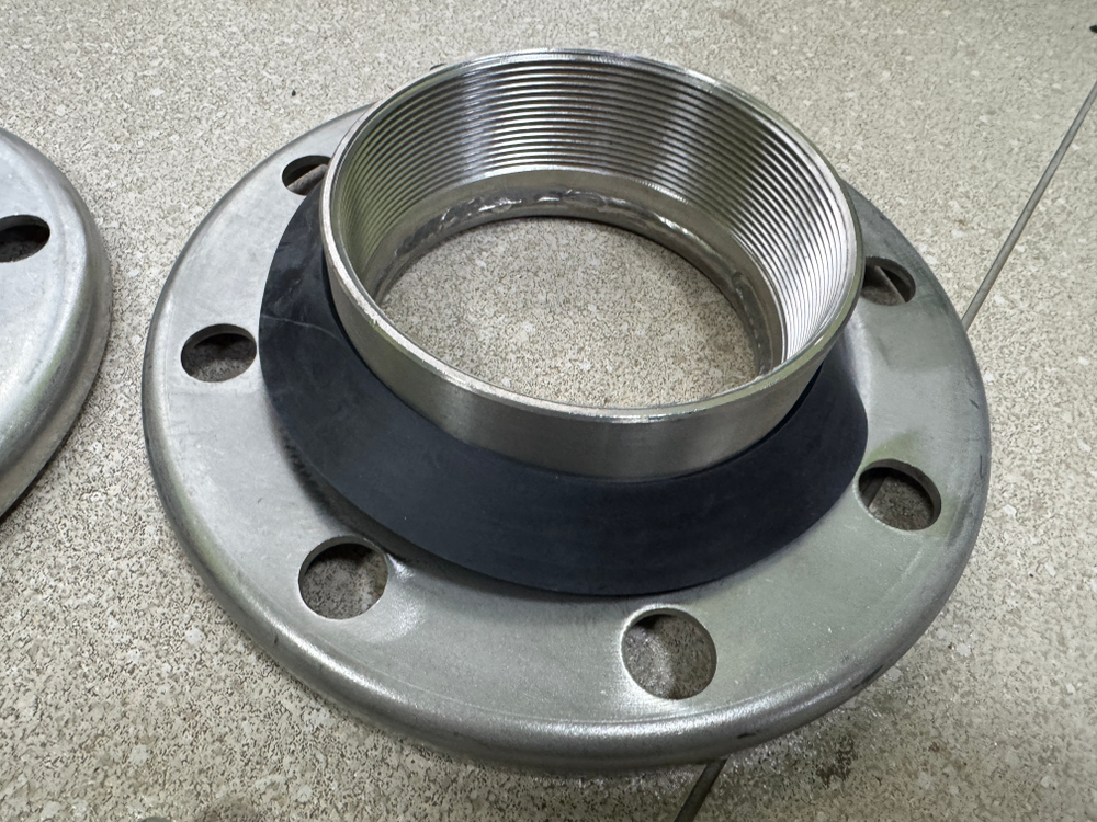 Комплект фланцев: входной (диаметр 100мм) /выходной (диаметр 80мм) для насосов "LEO" моделей XZS100-80-125/40, XZS100-80-125/55, XZS100-80-125/75, XZS100-80-160/92, XZS100-80-160/110