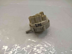 576 Датчик уровня воды (Прессостат) для посудомоечной машины Indesit-Ariston 37650053 80-60 б/у