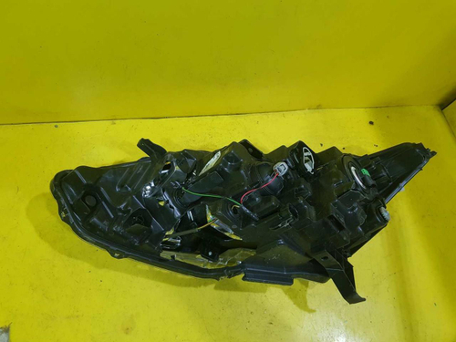 Битая Фара правая Nissan Qashqai J11 13-19 галоген