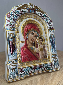 Казанская БМ, икона арочная с рамкой под стеклом, белое дерево, эмаль 266х335