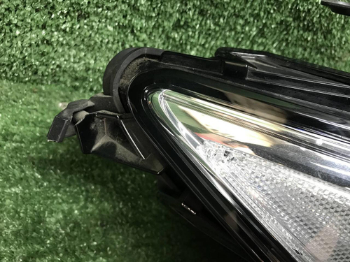 Фара правая Toyota Camry xv70 (2020-н.в.) LED
