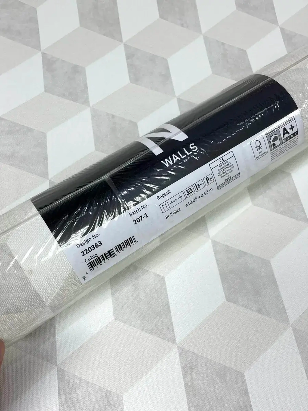 Обои флизелиновые BN 220363 Cubiq Нидерланды