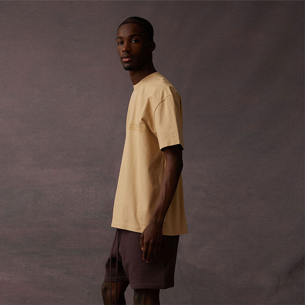 Футболка Fear of God Essentials Tee Sand, essential125BT222004F