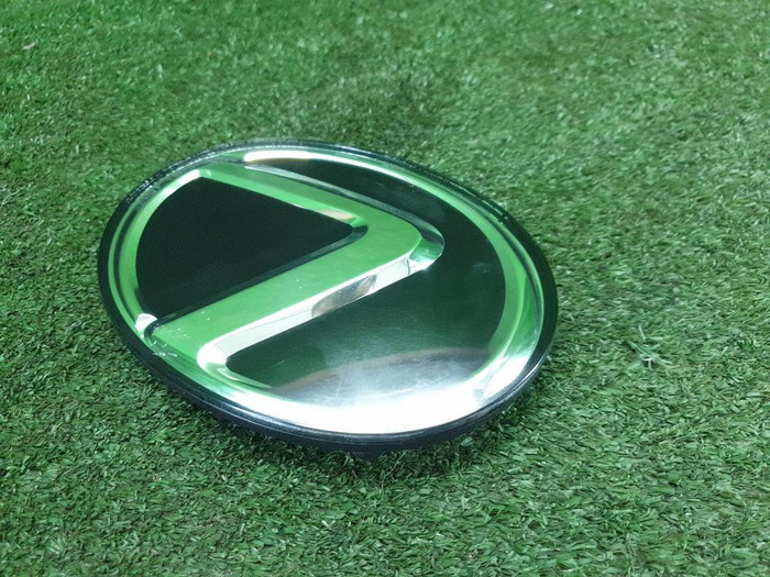 Эмблема решетки радиатора Lexus RX 4 (2019-2022)