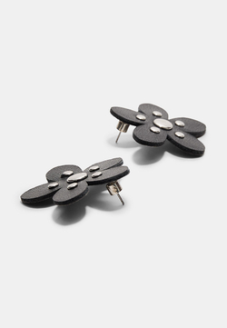 STRADIVARIUS Серьги-цветы с эффектом кожи, черный