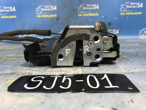 Замок двери передней правой SUBARU FORESTER 2012-2016