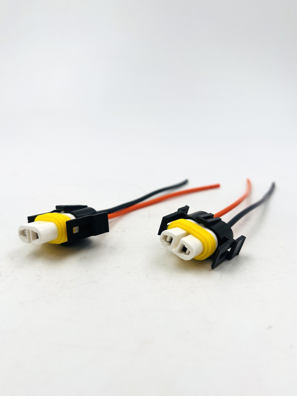 Разъем (колодка) лампы H11 керамика комплект 2 шт