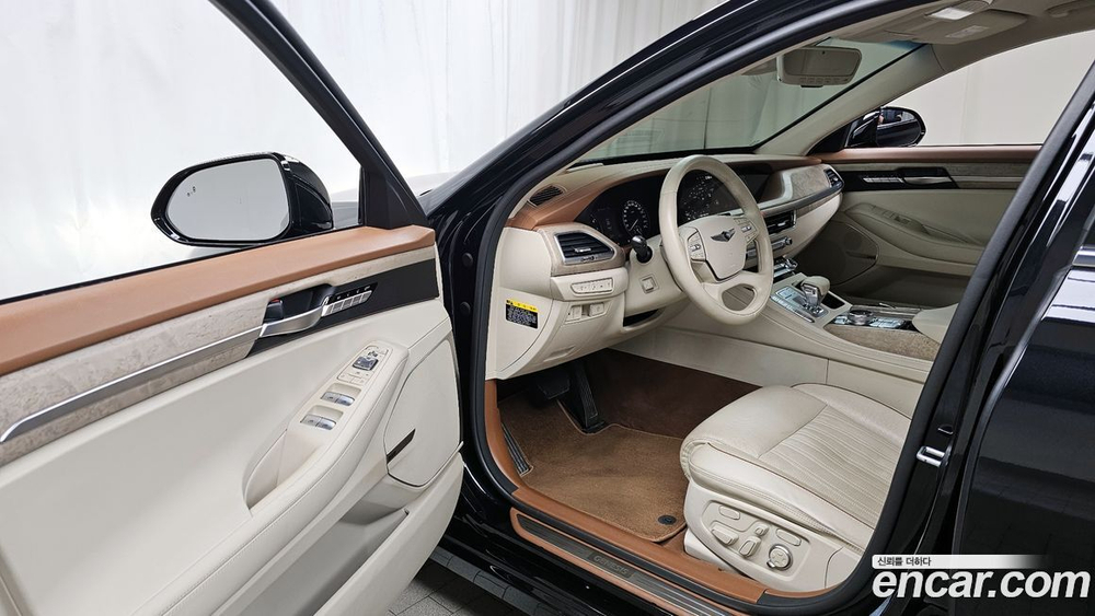 Genesis G90 3.8 AWD (02.2021)