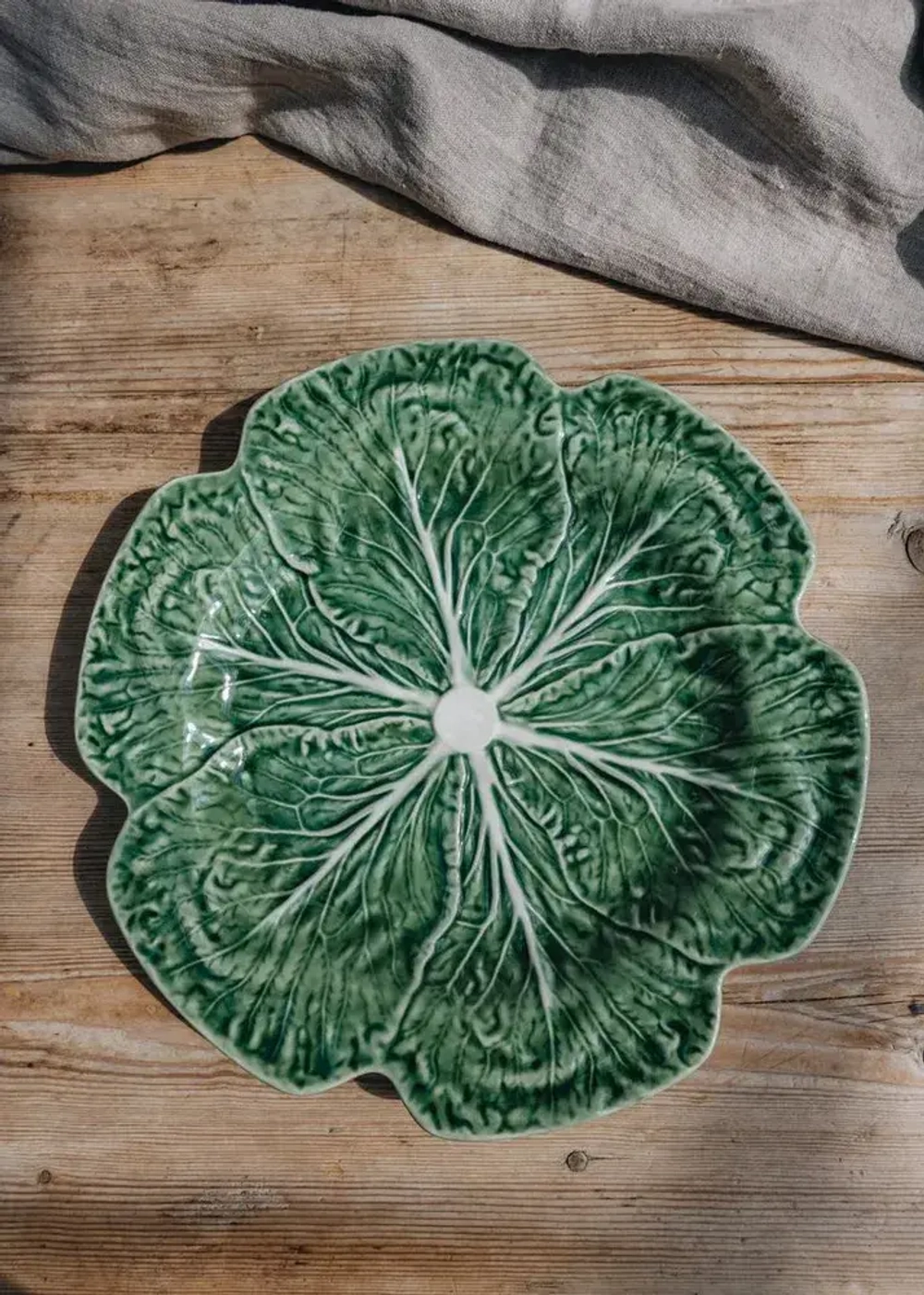 Тарелка сервировочная Bordallo Pinheiro Cabbage (30.5 см)