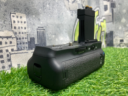 Canon BG-E8
