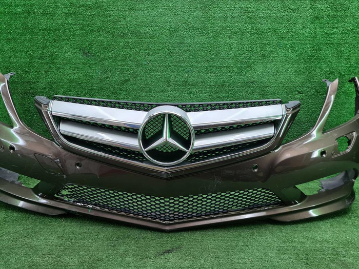 Бампер передний Mercedes E c207 (2009-2013) AMG