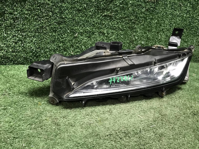 ПТФ левая Lexus RX 4 (2019-2022)