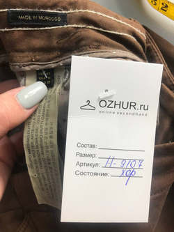 Брюки Massimo Dutti модного оттенка, маркировка 42, визуально на 48 размер