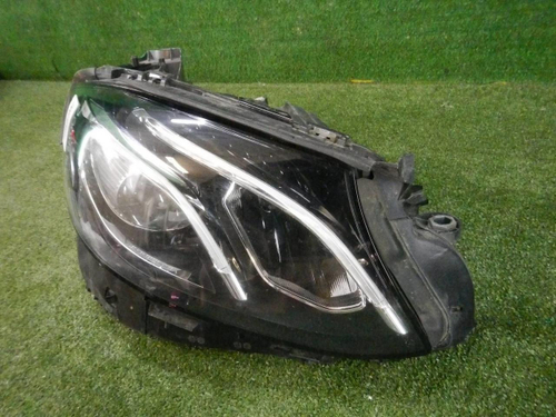 Фара правая Mercedes E W213 (2016-2021) LED