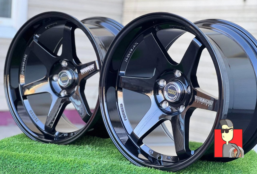 Комплект дисков Rays TE37 18x9.5/10.5 et20/25 5x120