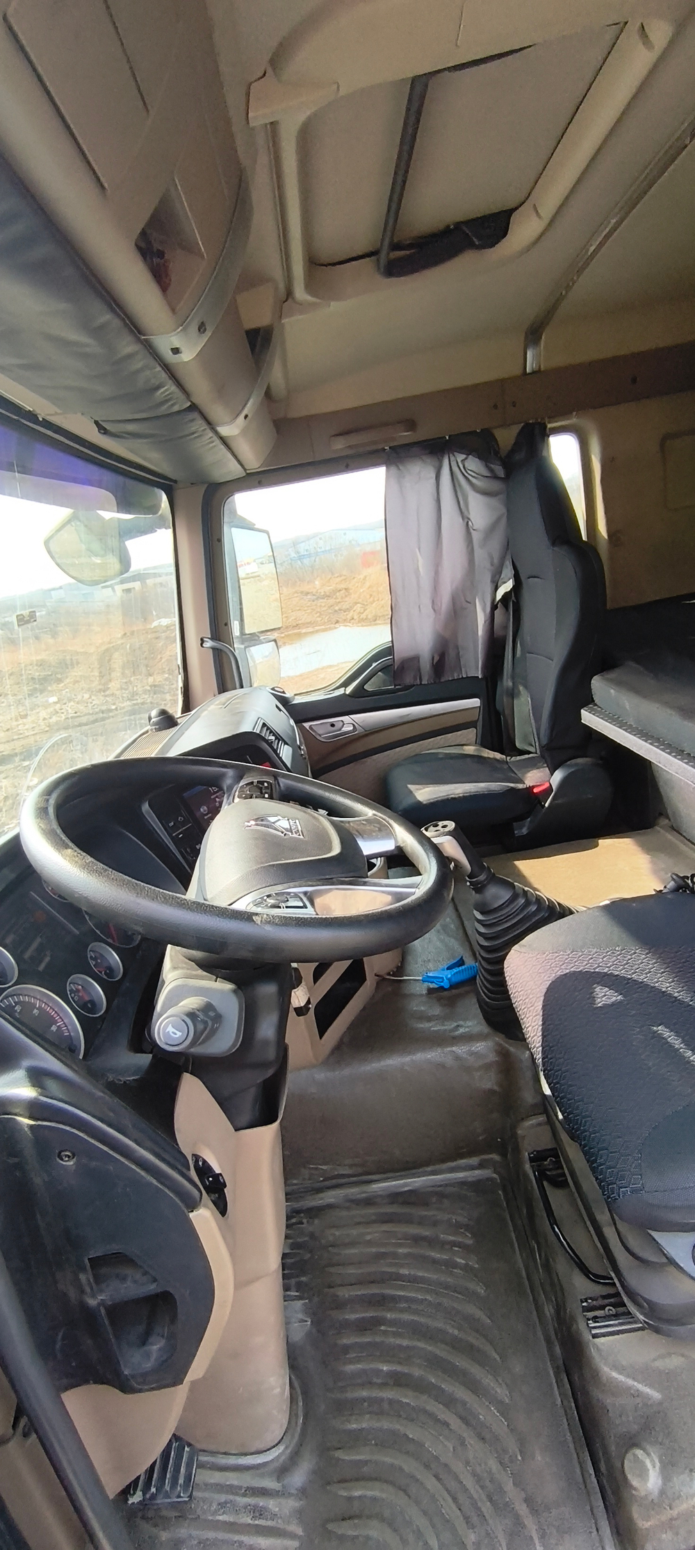 Howo T5G 8x4 Самосвал ZZ3317V386GE1 (Дизельный, 10,5 л, 440 л.с., МТ)